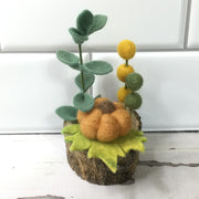 Pumpkin Patch/Wooly Buddy on Tree Stump