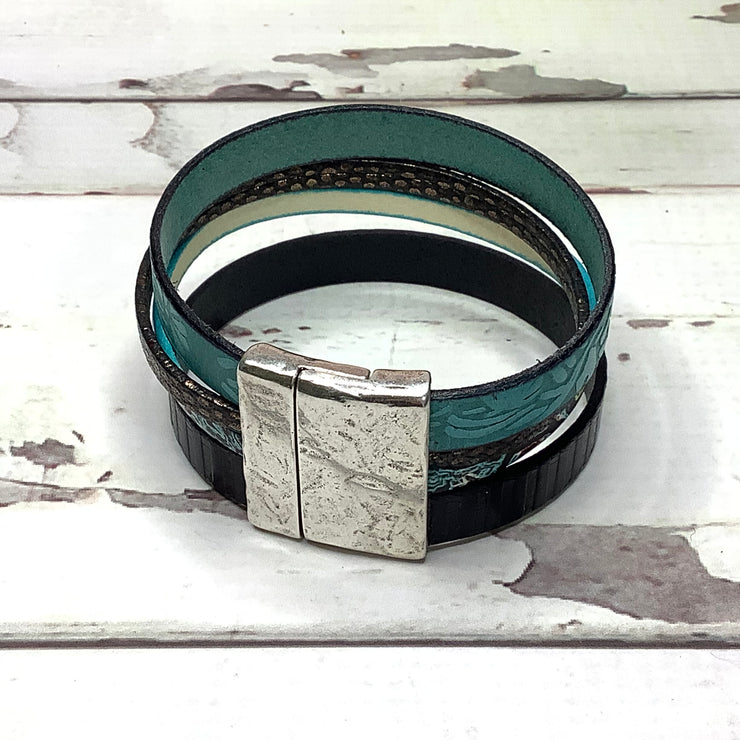 LE311/Multi-Strand Leather Magnetic Clasp Cuff