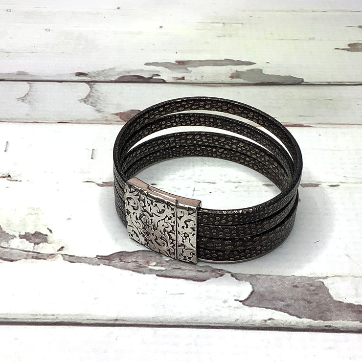 LE312/Multi-Strand Leather Magnetic Clasp Cuff