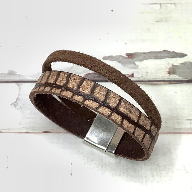 LE317/Multi-Strand Leather Magnetic Clasp Cuff