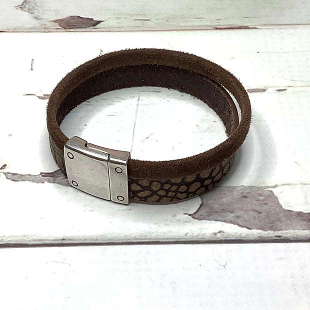 LE317/Multi-Strand Leather Magnetic Clasp Cuff