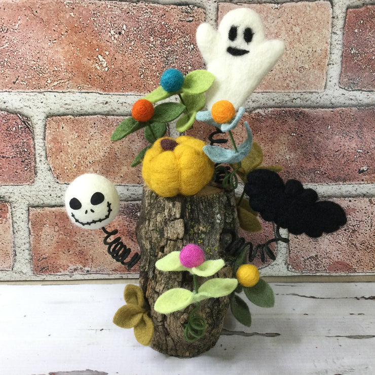 Pumpkin, Ghost & Skully/Halloween Treehouse by lydeen