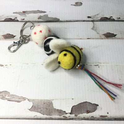 Wooly Buds & Bee KeyChain