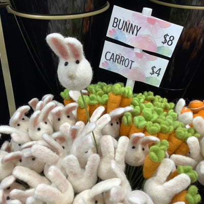 Bunny/Wool Buddy on 18" Stem