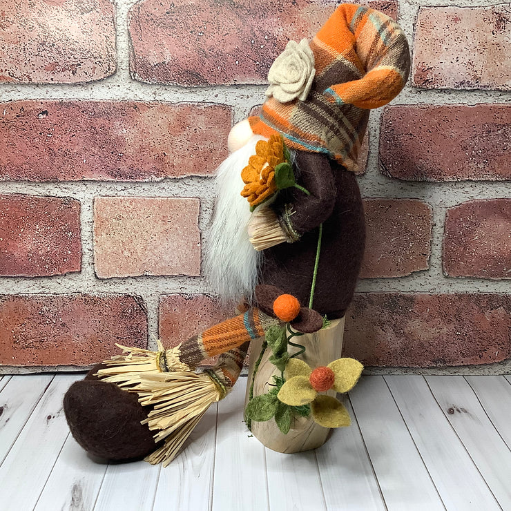 Thatcher/Scarecrow Gnome & Flora on Natural Wood Base