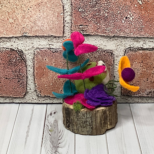 Clover/Wooly Frog & Flora on Natural Wood Base