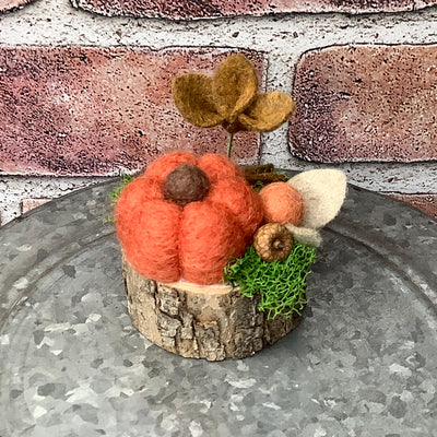 Autumn Nest/Autumn Pumpkin with Flora on Natural Wood Base
