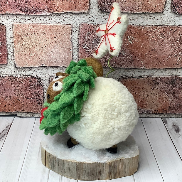 Wreathed Sheep, Gingerbread & Star on Natural Wood Base/Christmas