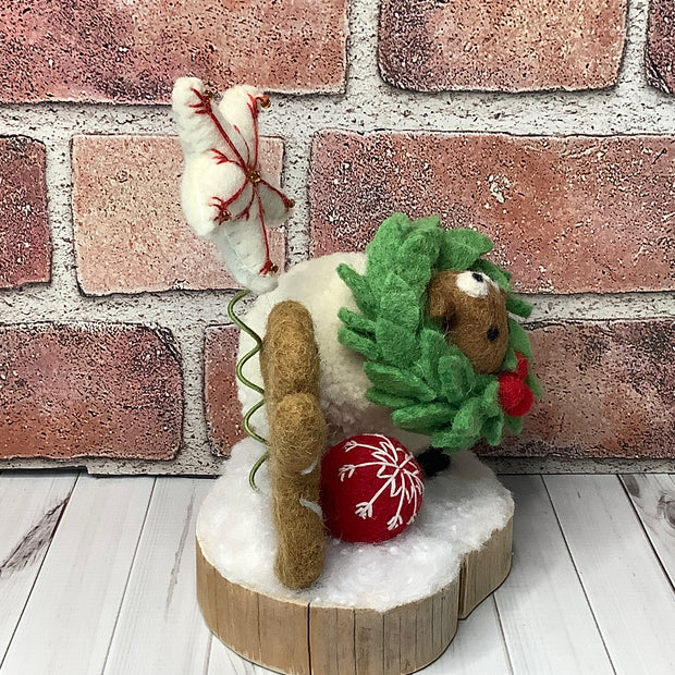 Wreathed Sheep, Gingerbread & Star on Natural Wood Base/Christmas