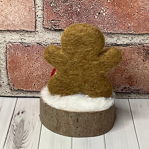 Gingerbread & flora on Natural Wood Base/Christmas