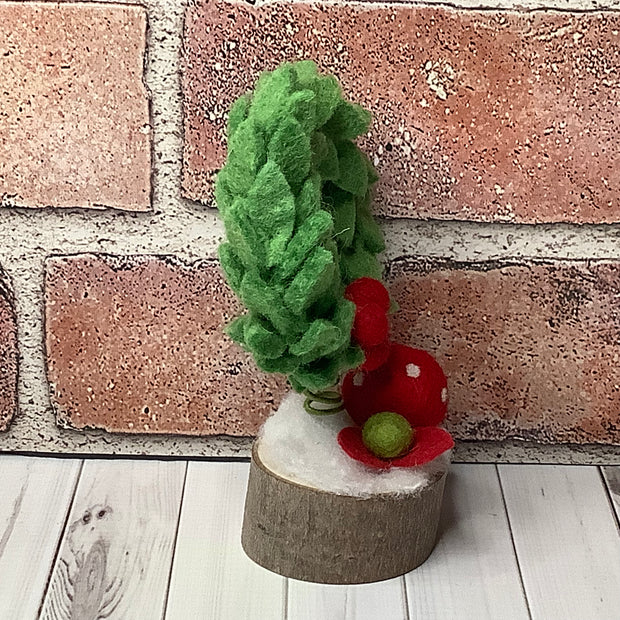 Wreath & flora on Natural Wood Base/Christmas