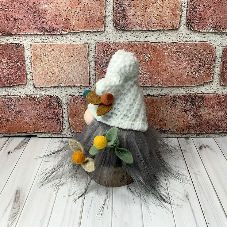 Bixby/White Knit Hat Gnome & Flora on Natural Wood Base