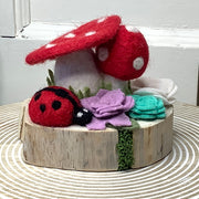 Woodland Gossip Corner