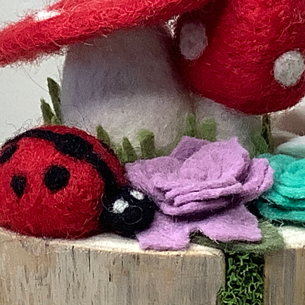 Woodland Gossip Corner