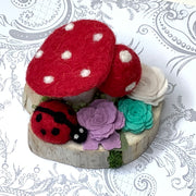 Woodland Gossip Corner