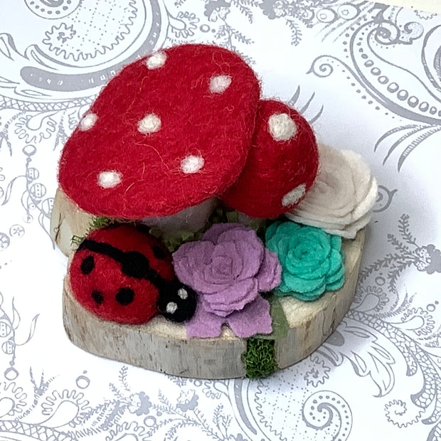 Woodland Gossip Corner