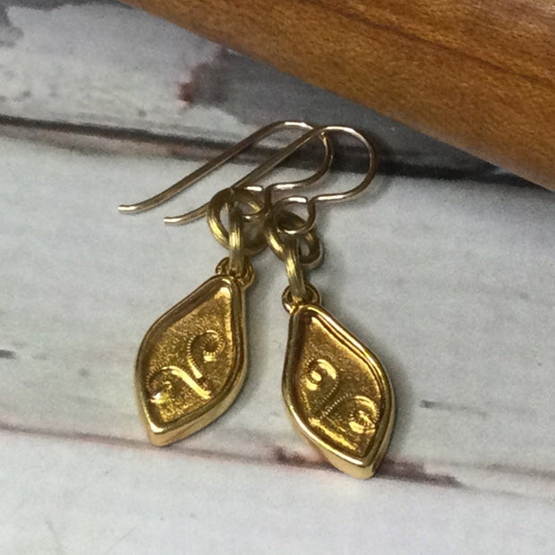 Marisa/Bezel Charm Gold Earrings