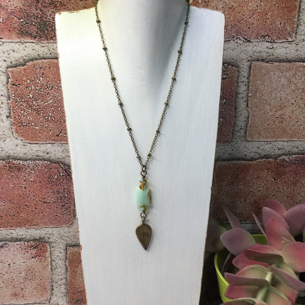 Berkel/18” Vintage Leaf Amazonite Brass Necklace