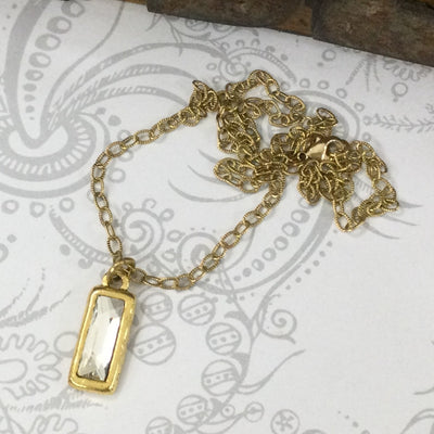 Dee/18” Gold Crystal Pendant Gold Necklace